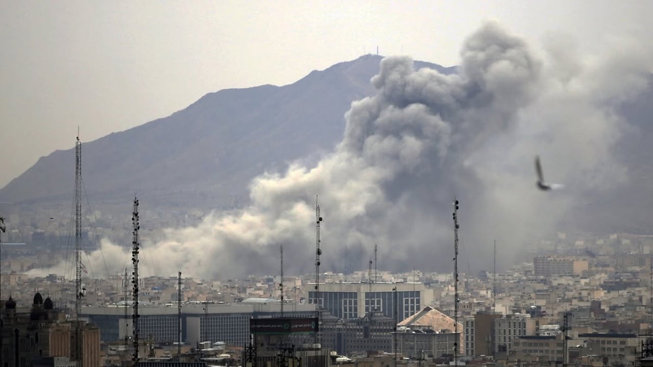 Përshkallëzohet konflikti SHBA-Iran, goditje me raketa ndaj Teheranit dhe kërcënime të reja