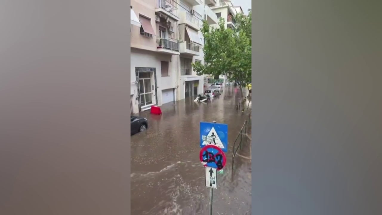 Stuhi dhe përmbytje në Greqi, Turqi, Indi e Pakistan, dëme të mëdha dhe kaos në rrugë