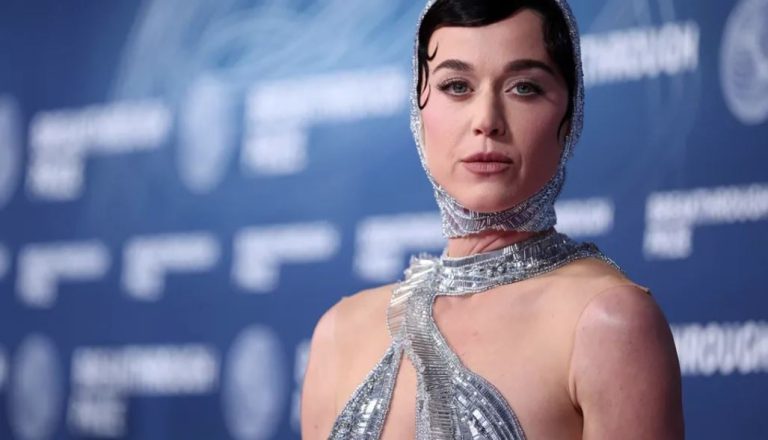 Katy Perry përplaset me Shtëpinë e Bardhë: “Firework” u përdor për video lufte pa leje