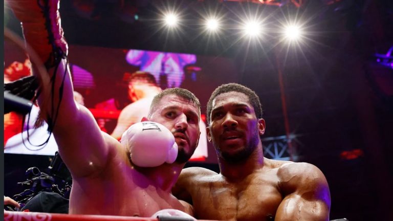 Kristian Prenga tronditi Anthony Joshua-n në ring, raportohen fitime deri në 3 milionë dollarë