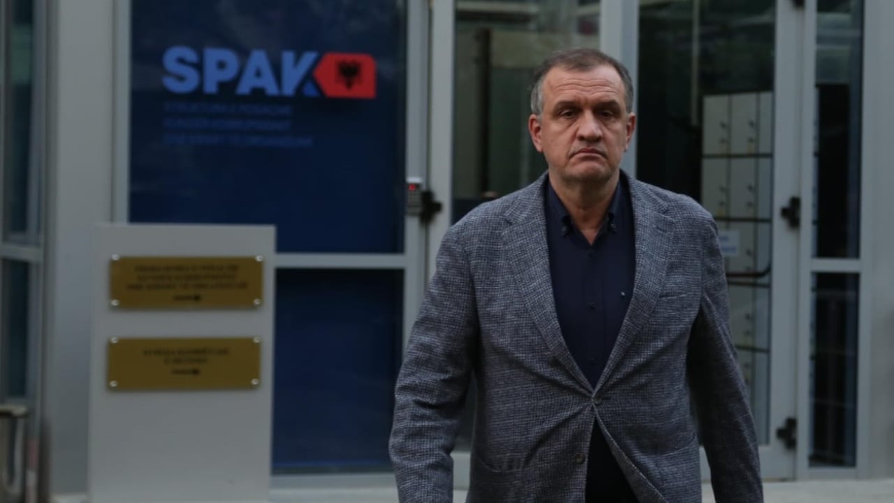 Dosja e Ilir Beqajt kthehet për hetime, mbrojtja kërkon heqjen e arrestit në burg