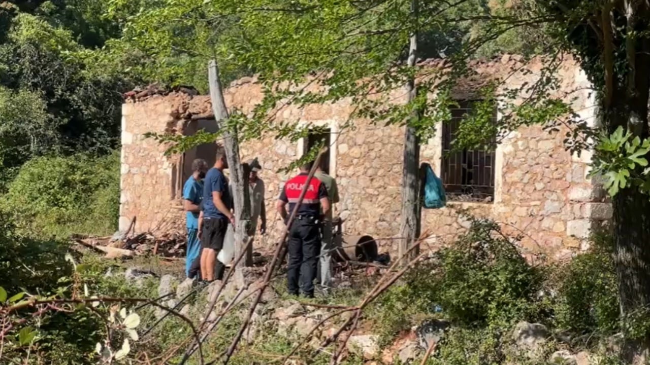 Tragjedia në Shkodër, nënë e re dhe dy fëmijë humbin jetën në banesën që u përfshi nga flakët