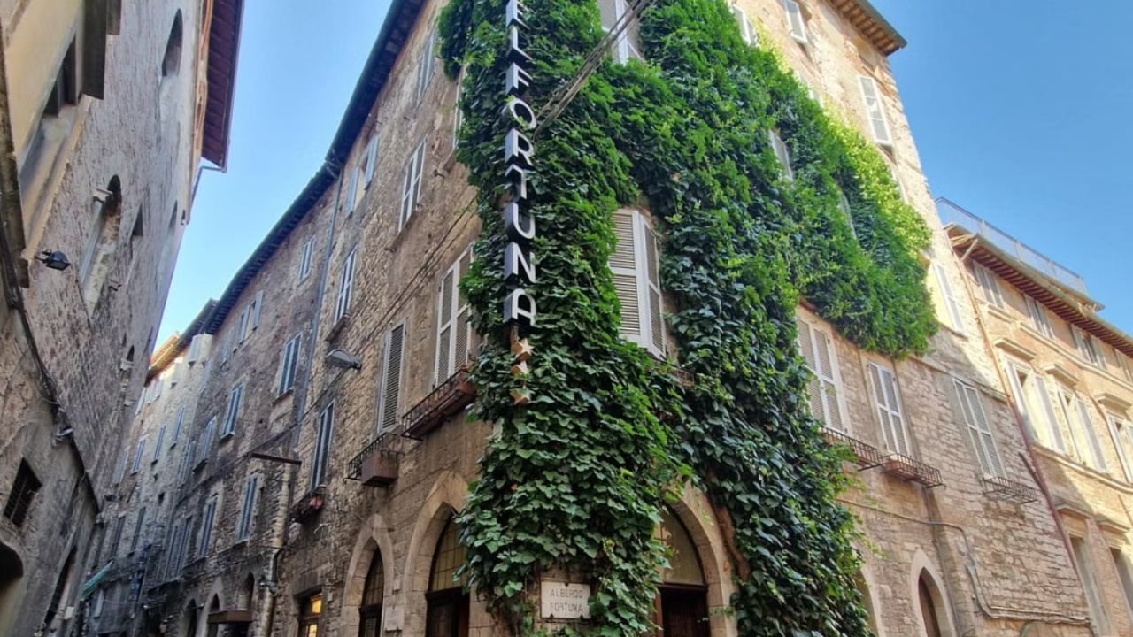 Muzikanti 55-vjeçar gjendet i pajetë në hotel në Perugia, kolegu në gjendje të rëndë