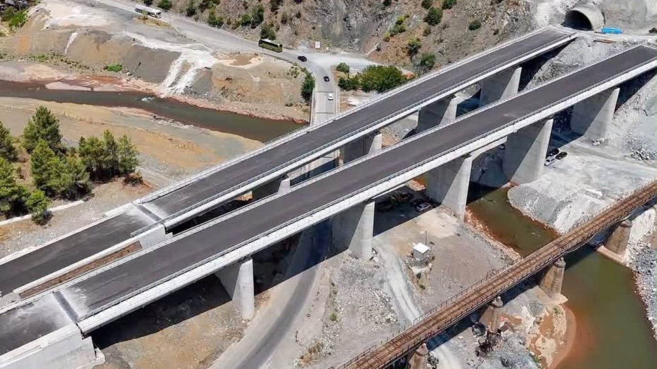 Rama publikon pamje nga rruga Elbasan-Qafë Thanë, qeveria flet për ritme të larta