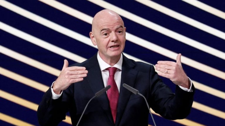 A po lëkundet pushteti i Gianni Infantinos? ‘The Times’ ngre skenarin e dorëheqjes