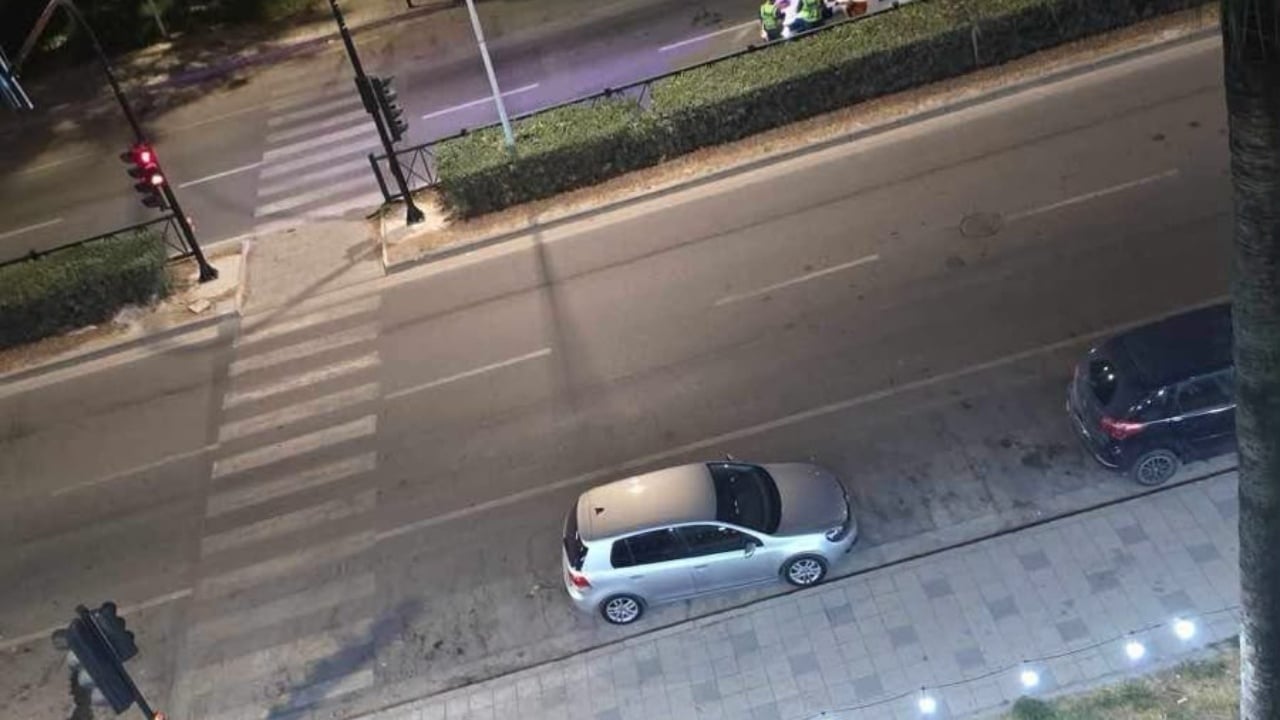 Aksident në Transballkanike në Vlorë, përplaset një këmbësore dhe shoferi largohet