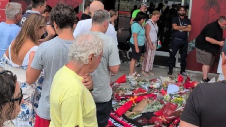 Mijëra tifozë i japin lamtumirën Franco Baresit në Casa Milan, mes lotësh dhe homazhesh