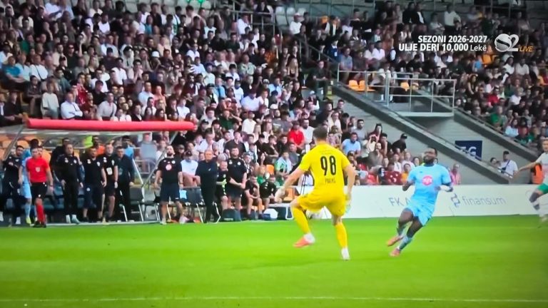 Dinamo bie 1-0 ndaj Audas, por kualifikimi mbetet i hapur para kthimit në Elbasan