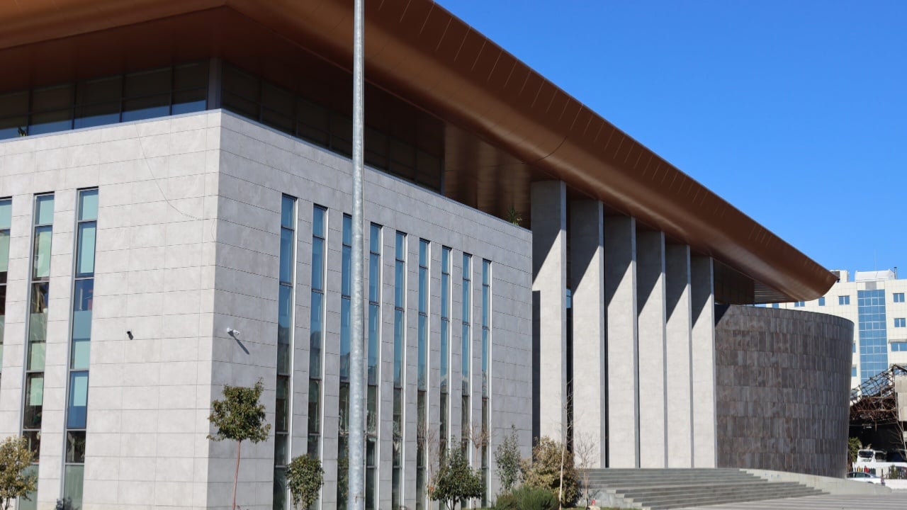 48 mijë dosje në Apel, KLGJ zgjeron gjykimet e përshpejtuara mes krizës në drejtësi