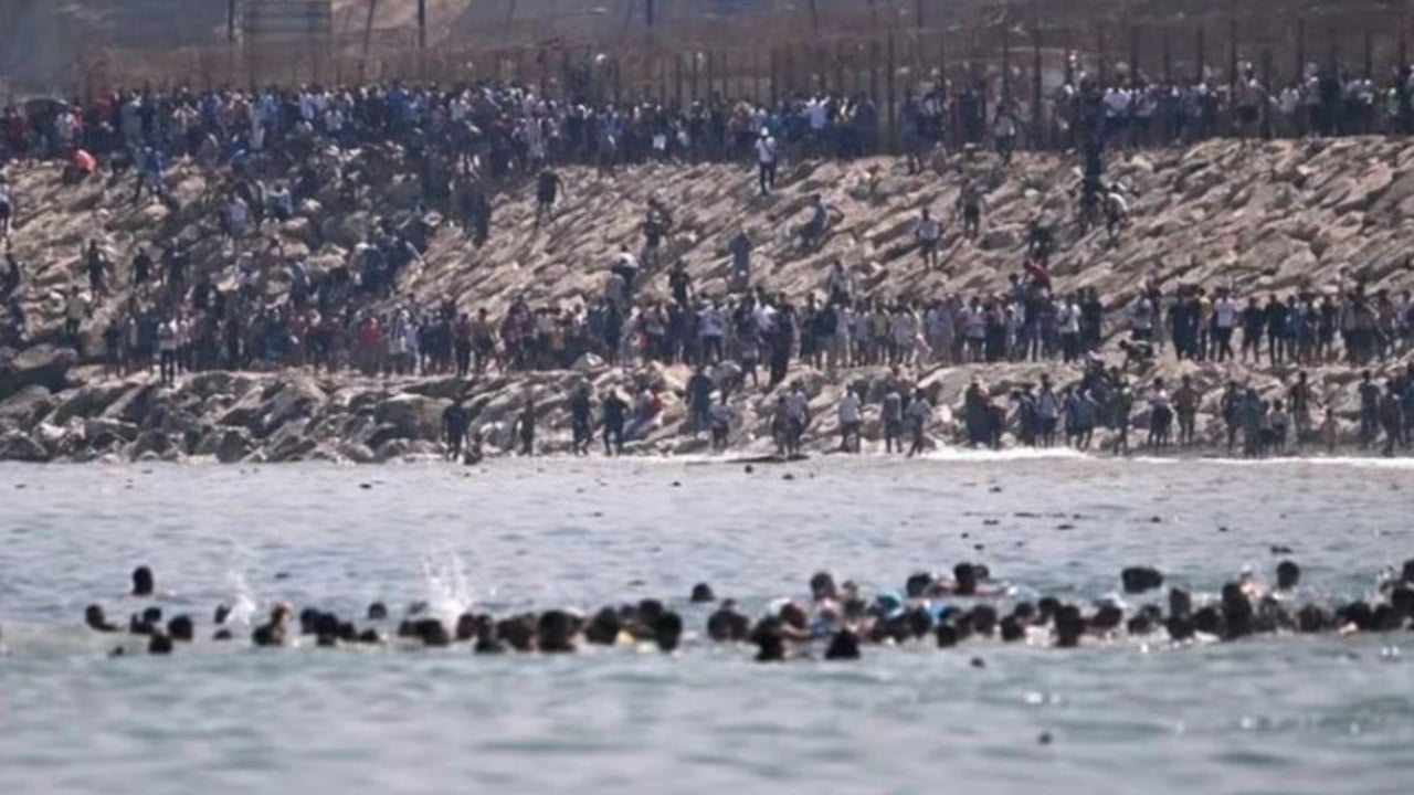 Ceuta në krizë të thellë: 72 mijë emigrantë në dy ditë ndezin përplasjen politike në Spanjë
