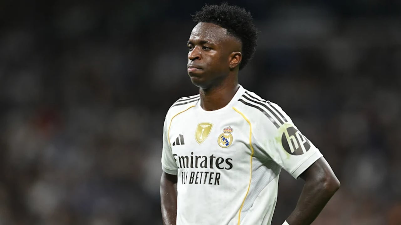 Vinicius fshin gjithë Instagramin pas takimit me Real Madridin, shtohen zërat për rinovim