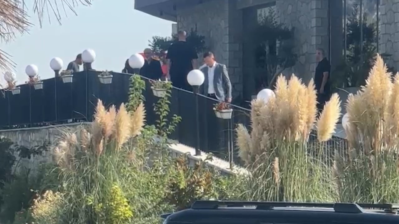 Përplasje për hartën e re territoriale, Rama nxjerr jashtë takimit kryebashkiakët e Dimalit dhe Poliçanit