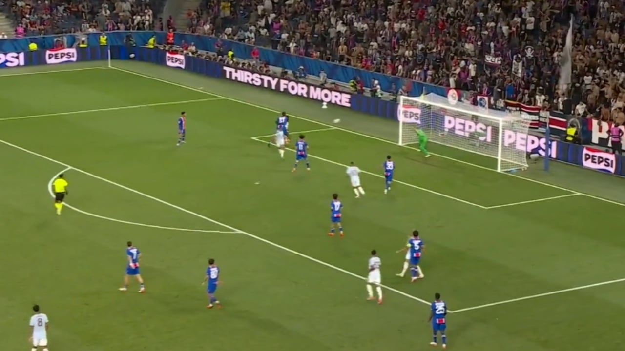 PSG-Aston Villa 1-1 në pushim, 17-vjeçari Madjo ndëshkon francezët në fund të pjesës së parë