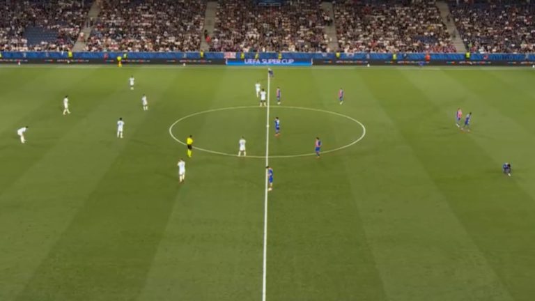 PSG-Aston Villa në Superkupën e Europës, përballja në Salzburg nis me presion për trofeun