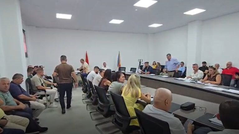 Reforma territoriale, PS dhe PD bashkohen në Selenicë kundër bashkimit me Vlorën