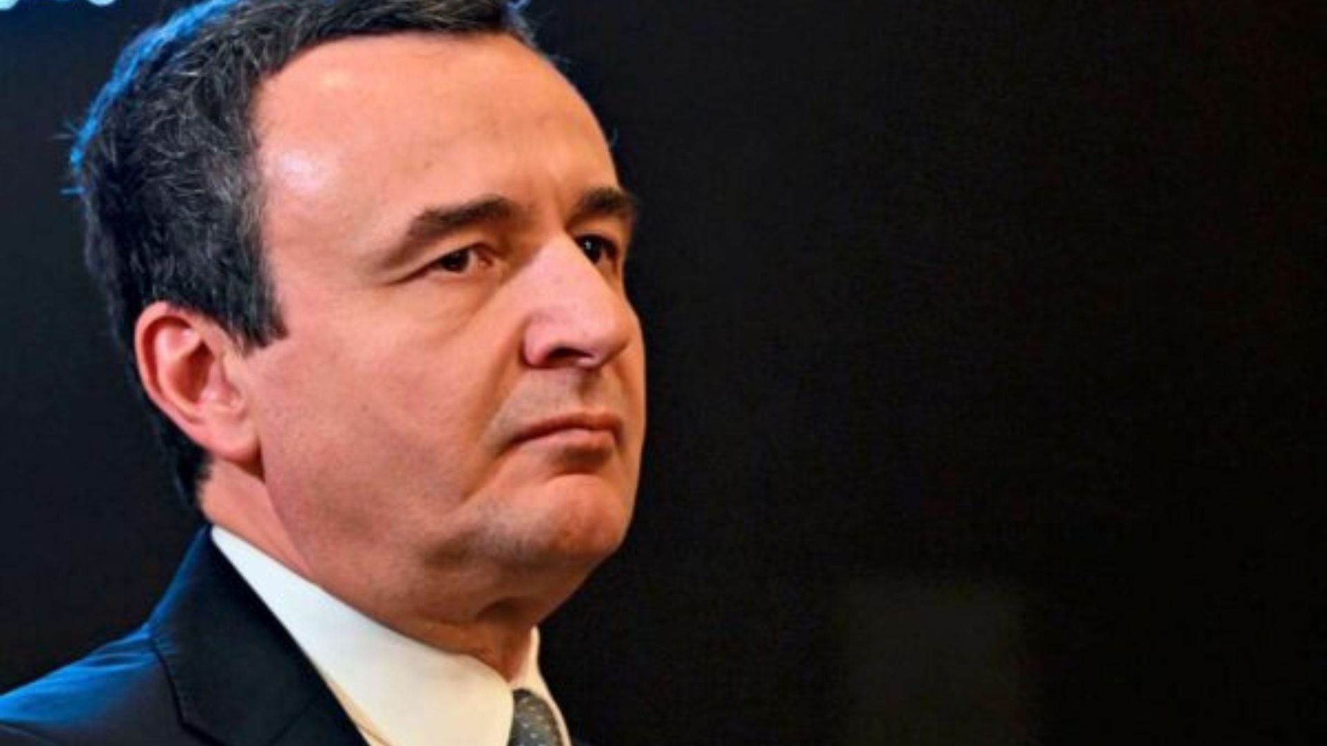 Zjarri në hotelin e Vlorës, reagimi i Kurtit pas plagosjes së pushuesve nga Kosova