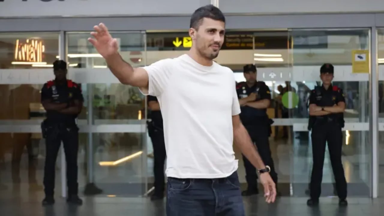 Rodri zbarkon në Barcelonë, gati firma: sa kushton transferimi nga Manchester City