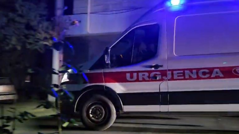 Aksident fatal në Manzë të Durrësit, tre të rinj humbin jetën dhe dy mbeten të plagosur