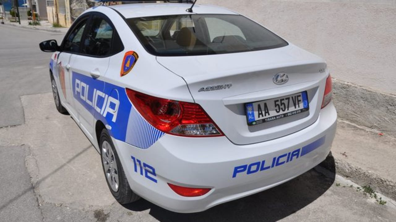 Përplasje mes dy mjeteve me turistë në liqenin e Komanit, 5 të plagosur