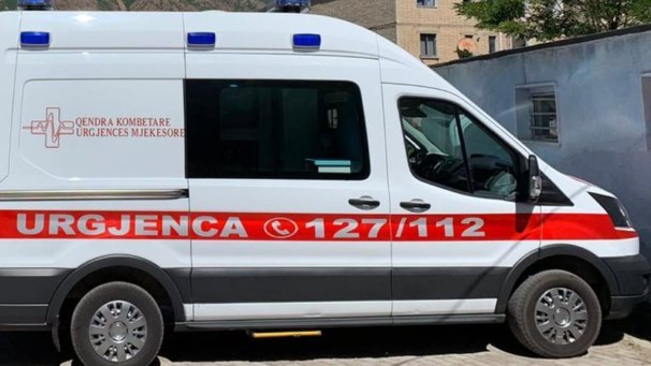 Përplasje skafesh në Liqenin e Komanit, disa të plagosur dhe transport i vështirë drejt Shkodrës
