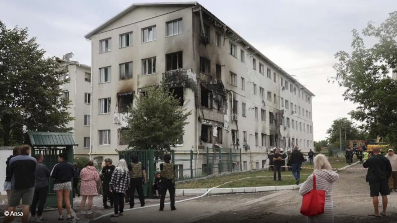 Sulm me dronë në Kharkiv, dy të vrarë dhe dy të plagosur pas goditjes së Lebyazhe