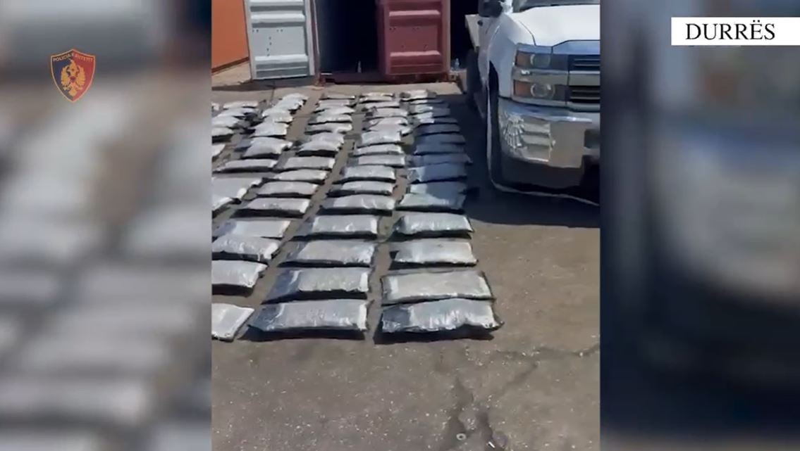 Durrës, policia sekuestron 80 kg kanabis “Gelato” nga Kanadaja, 3 të arrestuar