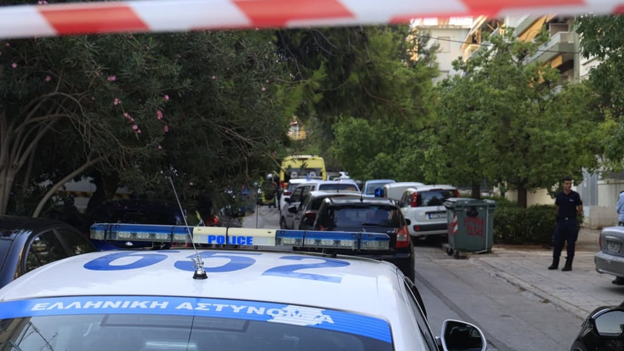 Krimi i dyfishtë në Athinë: çifti shqiptar nuk rezulton i martuar, fqinja dëgjoi tre të shtëna