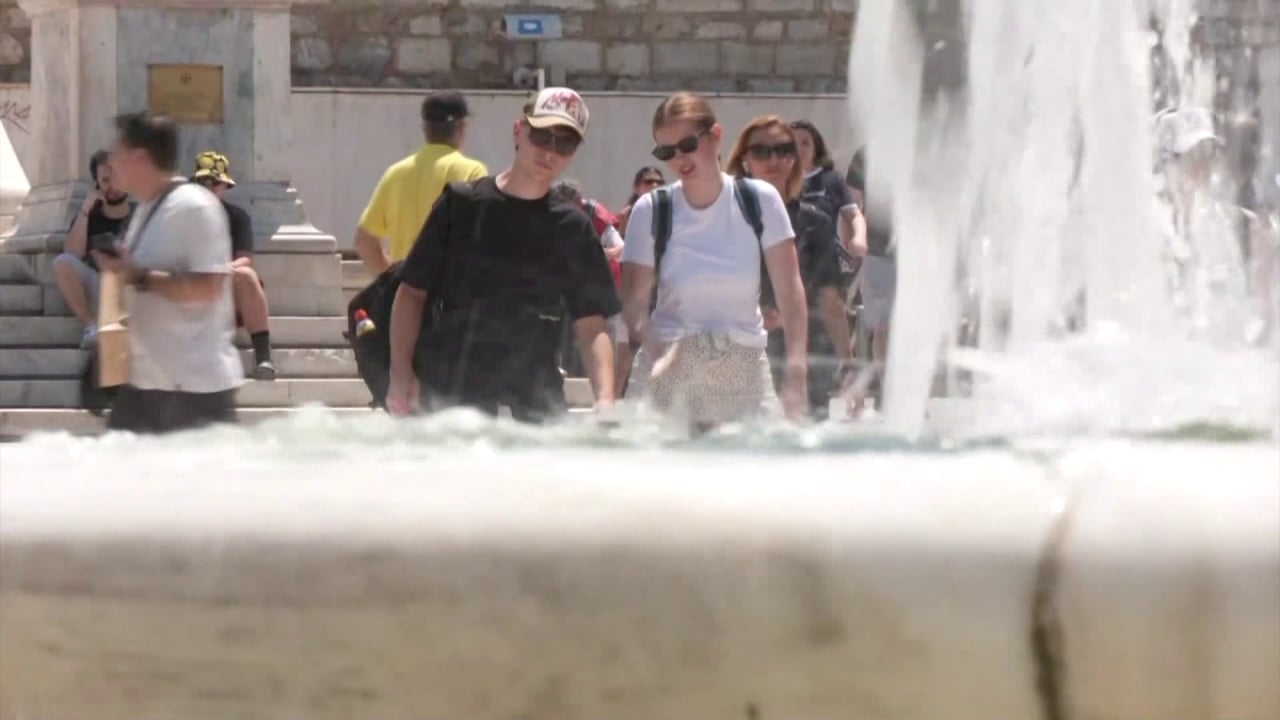 Vala e të nxehtit në Greqi kalon 40 gradë, parashikimet sinjalizojnë edhe shtator të nxehtë