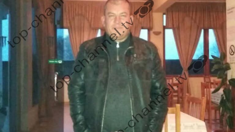 Vrasja në Lushnje, identifikohet autori: vrau nënën me sëpatë dhe plagosi rëndë të atin