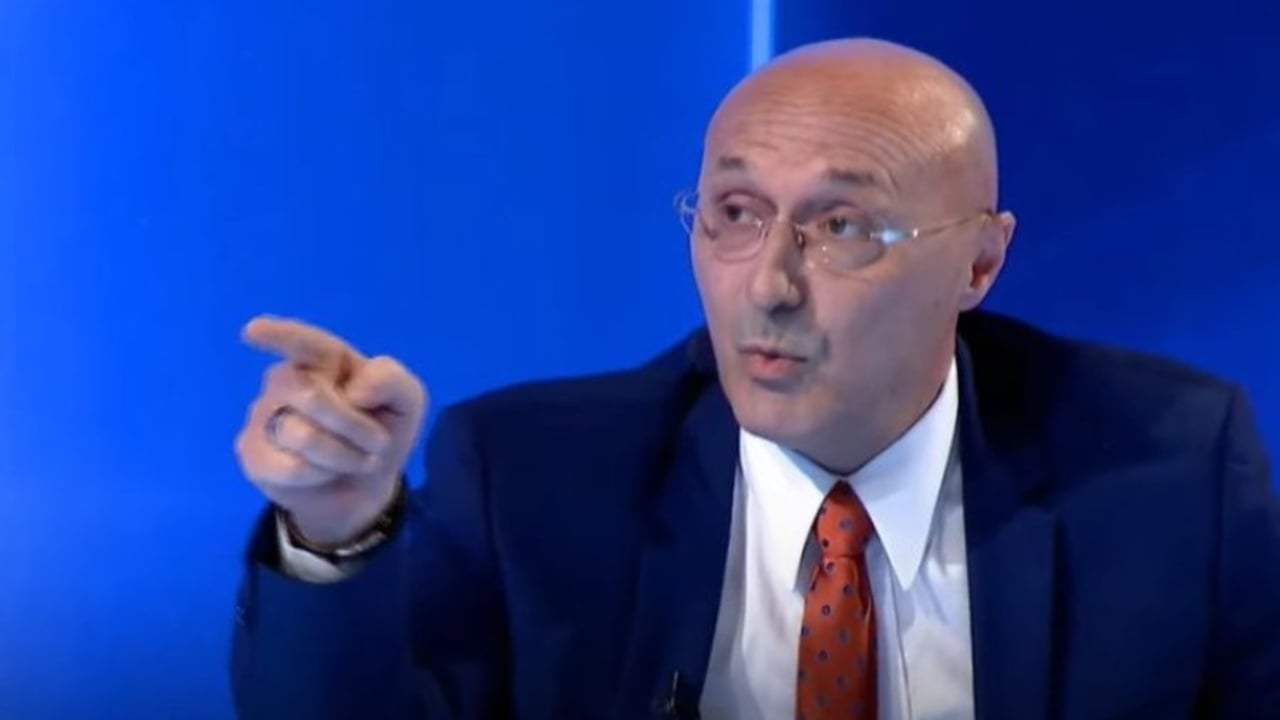 Aktakuzë për spiunazh ndaj Fatmir Shehollit, në telefon iu gjet dokumenti “Top Secret 2”