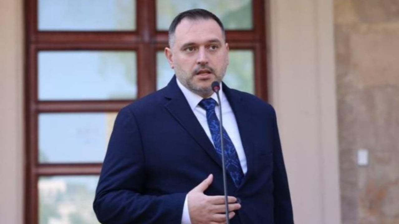 Zjarret në Dajt dalin sërish problematike, ministri kërkon koordinim të strukturave