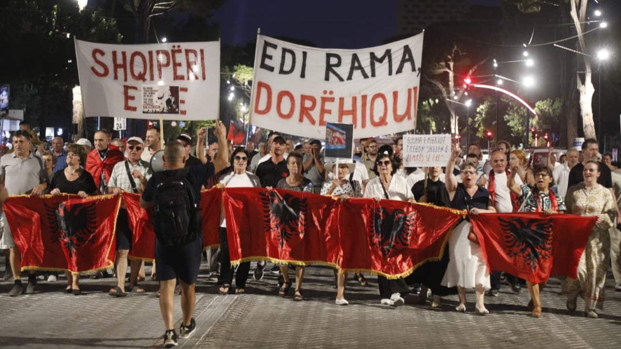 Protesta në Tiranë hyn në ditën e 91-të, Goxhaj: S’do të ketë asnjë drejtues