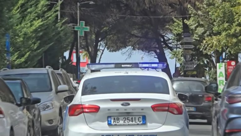 Dhuna ndaj kamerierit 18-vjeçar në Golem, gjykata lë në burg dy të dyshuarit