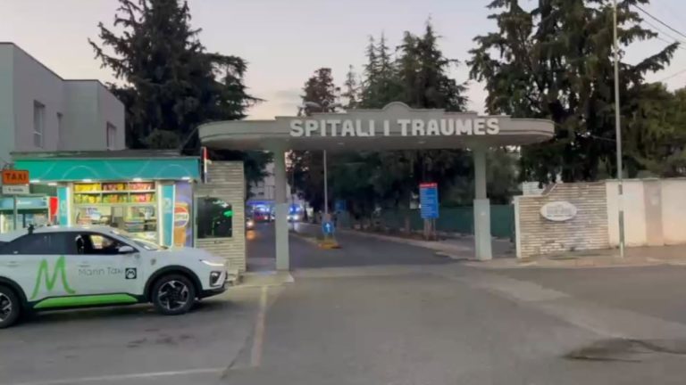 Aksidenti në Mbrostar–Levan i merr jetën 19-vjeçarit, humb betejën te Trauma