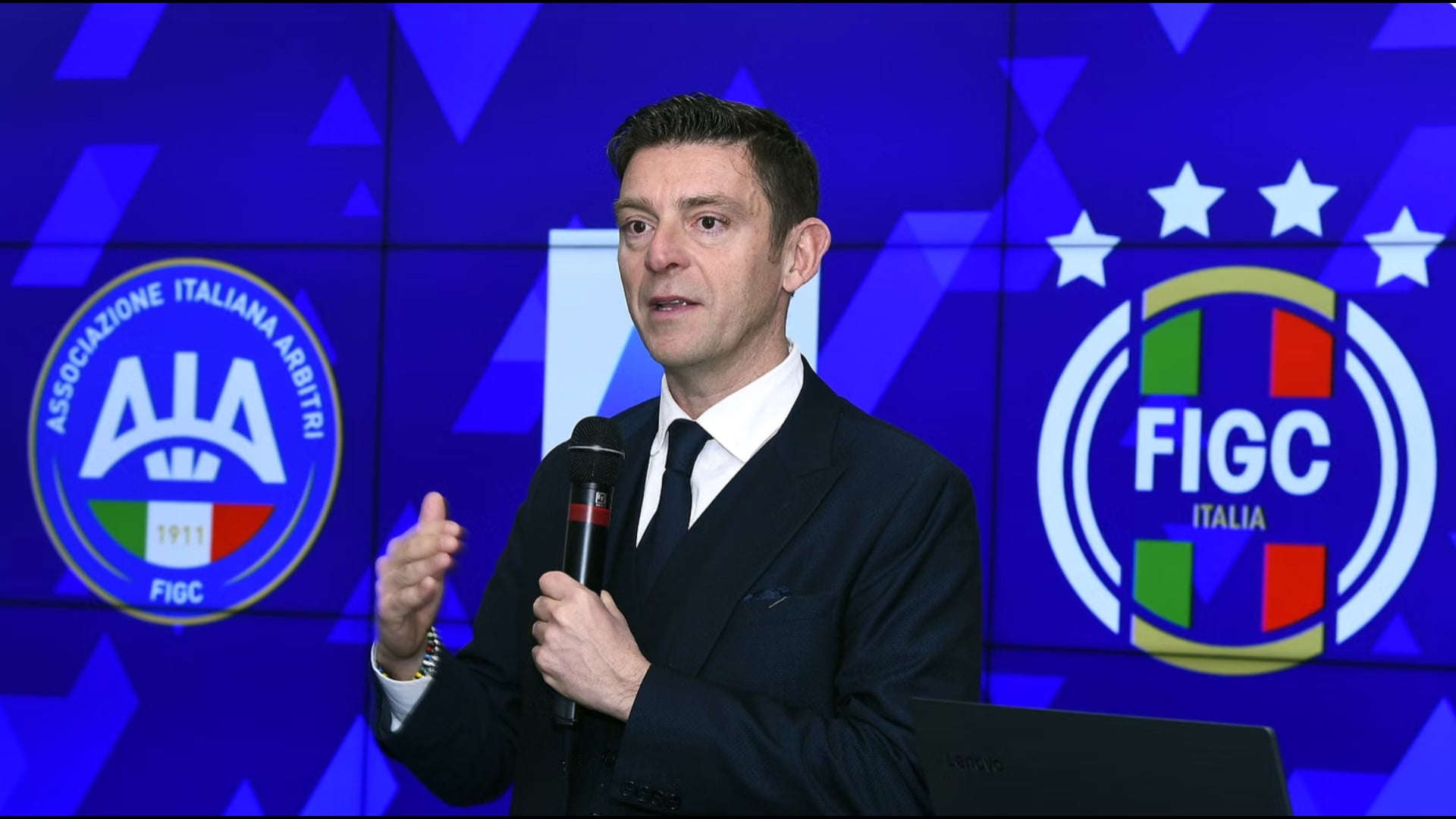 Hetimet për arbitrat në Itali, Rocchi mohon lidhjet me Interin dhe pranon gabime me VAR