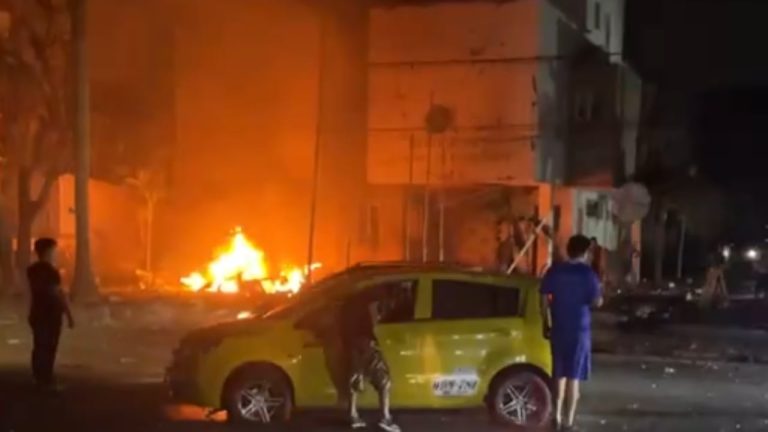 Shpërthim me makinë-bombë pranë policisë në Kolumbi, 1 i vdekur dhe 11 të plagosur