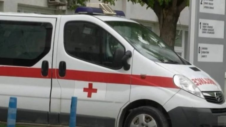 Vdekja e 36-vjeçares shtatzënë në rrugë për mjekim, nën hetim 3 mjekë të maternitetit të Pogradecit