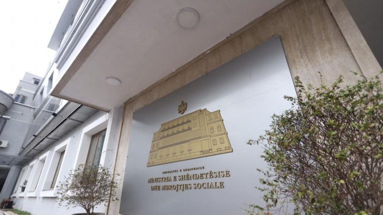 Vdekja e 37-vjeçares shtatzënë dhe foshnjës, Ministria premton verifikim të plotë të rastit