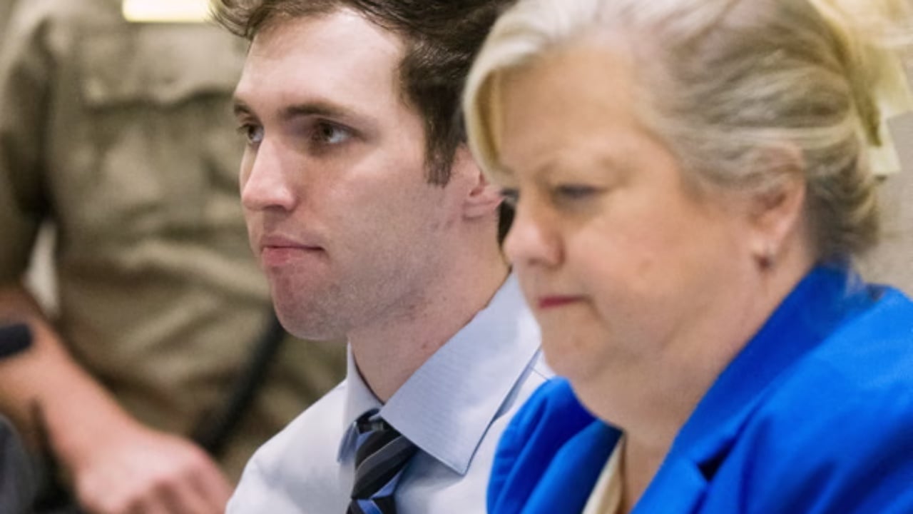 Vrasja e Charlie Kirk në Utah, i dyshuari del në gjykatë: kërkohet dënimi me vdekje