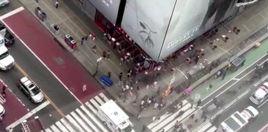 Vrasje me thikë në Times Square, humb jetën zëvendëspresidentja e Bank of America
