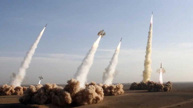 Irani godet baza amerikane në Bahrein, Irak e Jordani, rikthehen tensionet në rajon