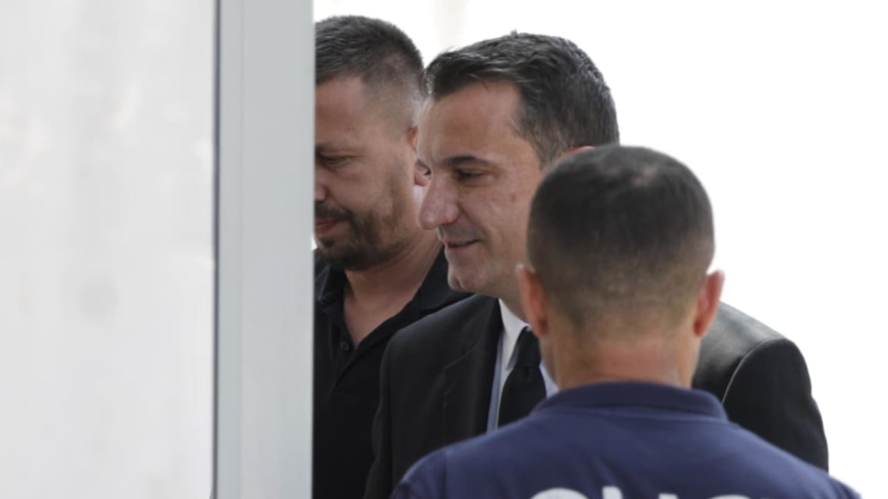 Veliaj firmos nga paraburgimi: paga, çerdhe dhe tre dorëheqje në Bashkinë e Tiranës