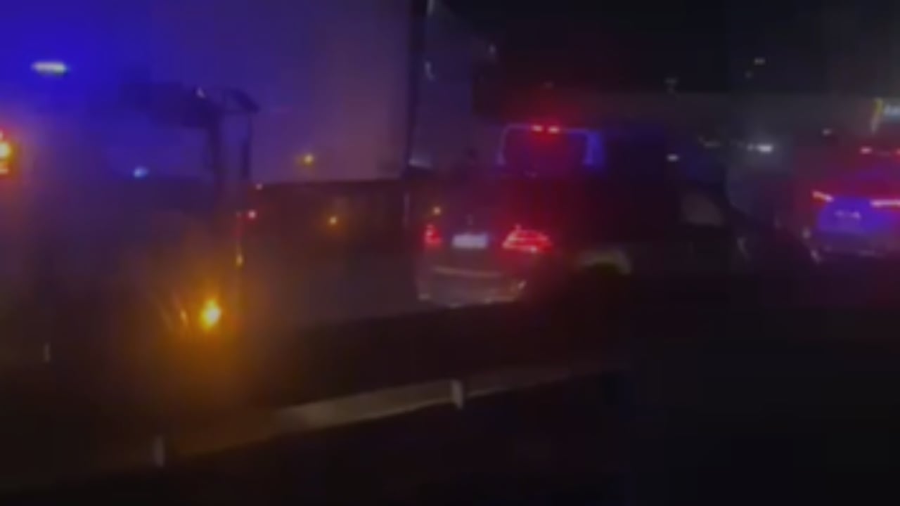 Aksident i trefishtë te mbikalimi i Rinasit, përmbyset një “Benz” dhe rëndohet trafiku