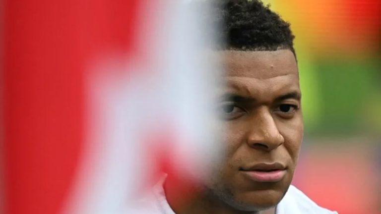Francë, del lista sekrete me 26 VIP-a në shënjestër: Mbappe mes objektivave për rrëmbim
