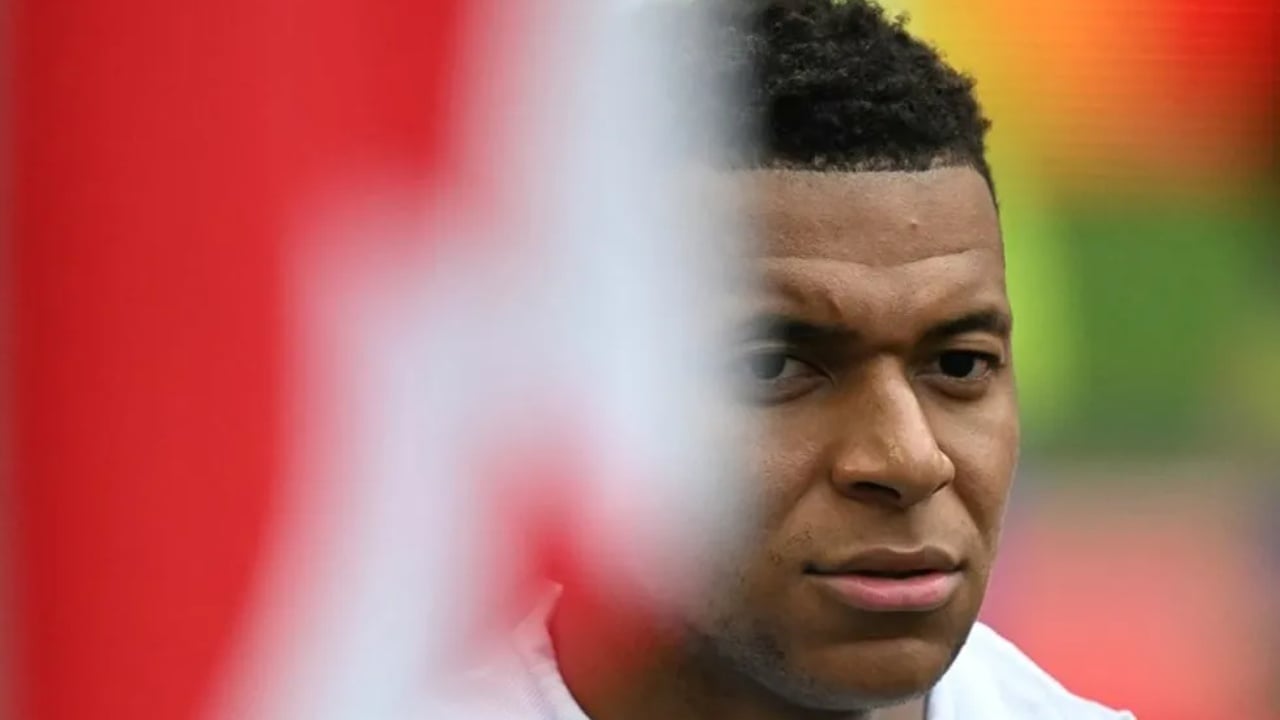 Francë, del lista sekrete me 26 VIP-a në shënjestër: Mbappe mes objektivave për rrëmbim