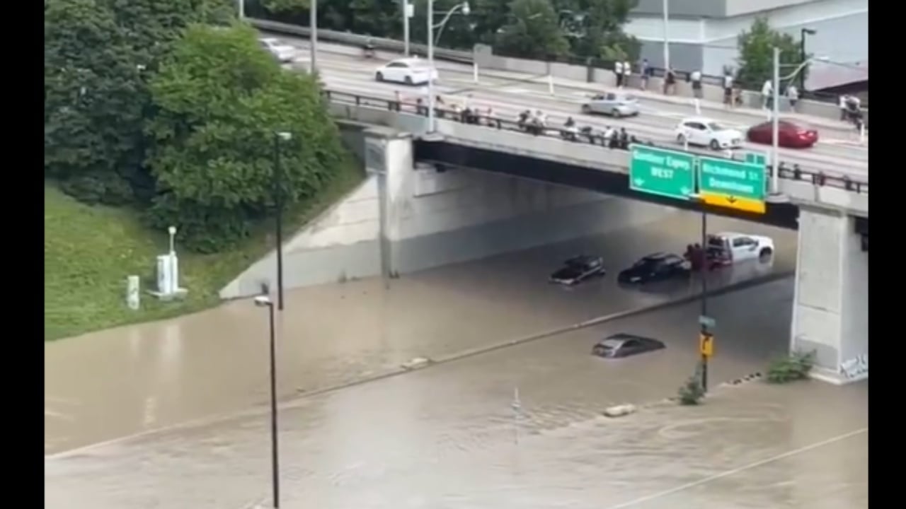 Stuhi të forta në Toronto: përmbytje, dëme në infrastrukturë dhe mijëra familje pa energji