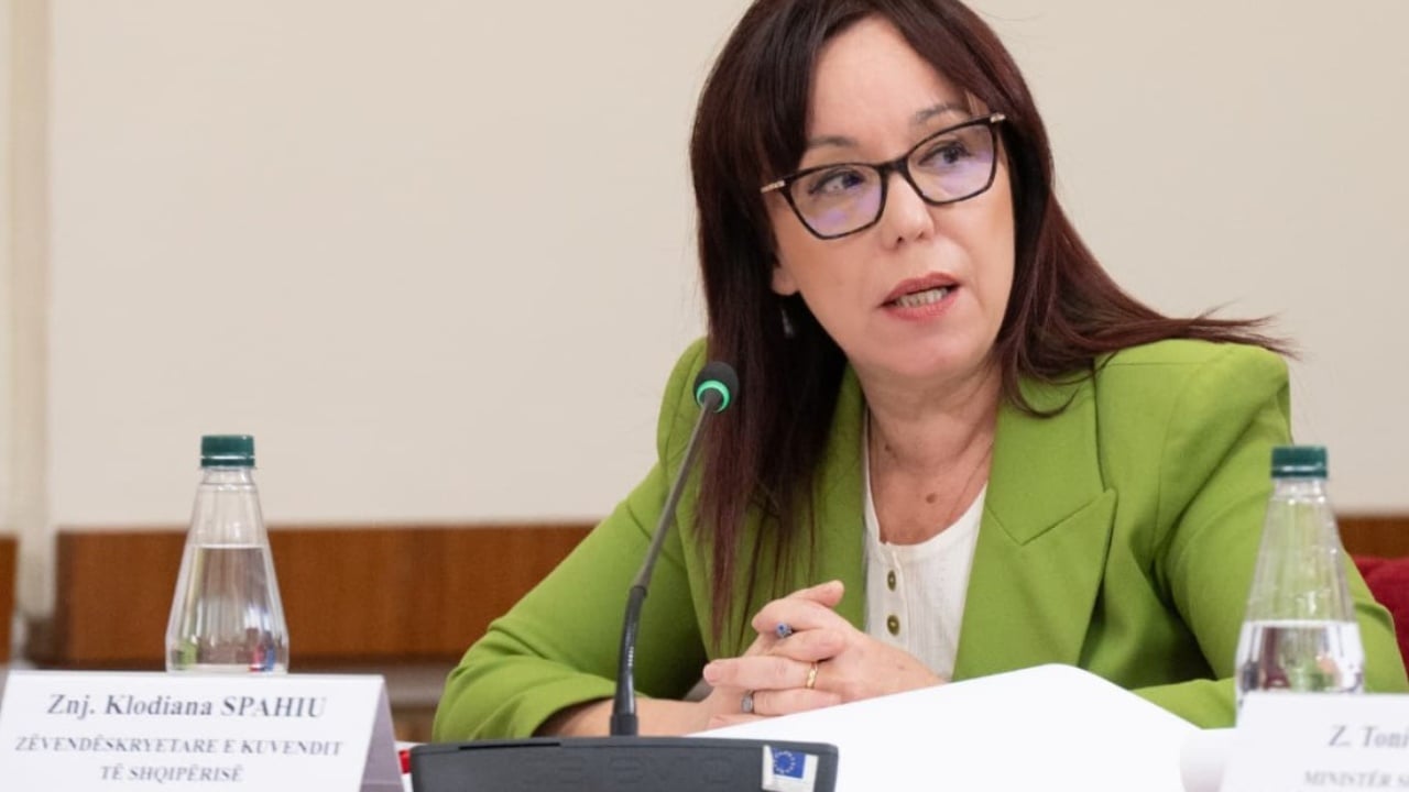 Klodiana Spahiu propozohet për ministre të Shëndetësisë, falënderon Ramën dhe Evis Salën