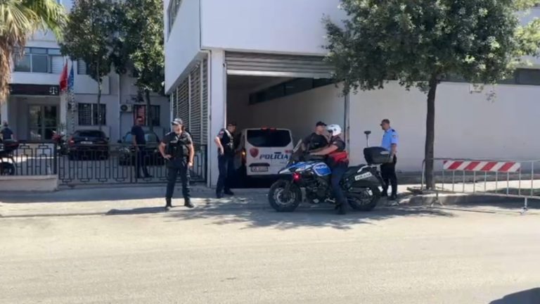 Konflikti në Radhimë, gjykata ndan masat: burg për tre, “detyrim paraqitje” për Luan Muçën