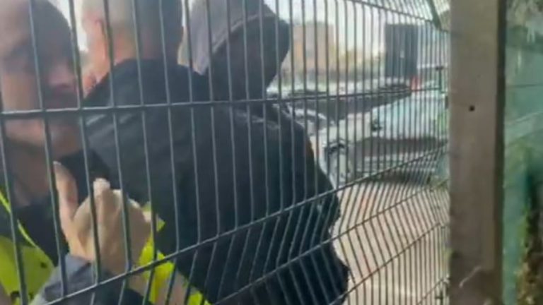 Video/ Broja debaton me tifozin e Burnleyt pas humbjes: “Kam qenë jashtë për një vit”