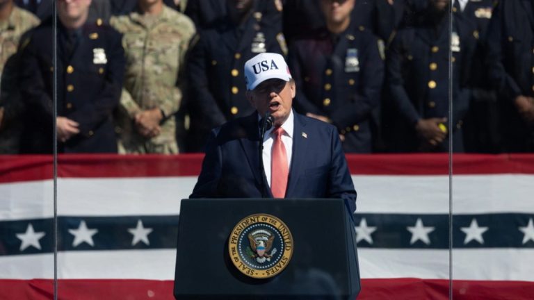 Trump rrëfen episodin e 11 Shtatorit, por pretendimi për shpëtimin ngre pikëpyetje